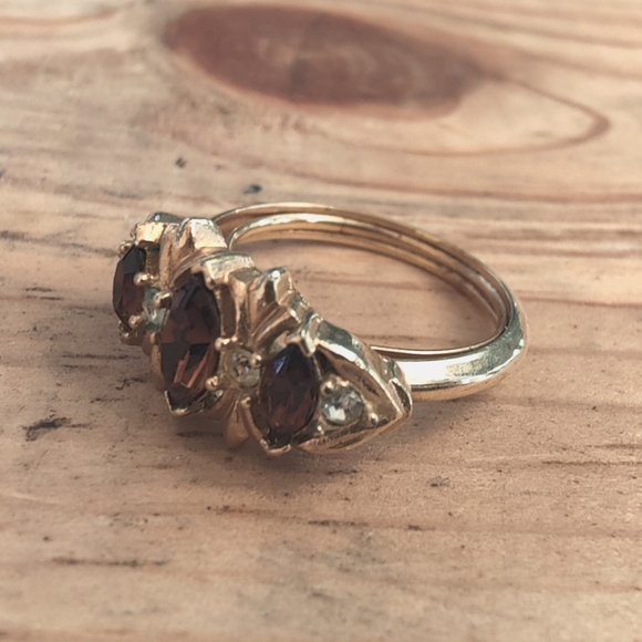 Avon | Vintage faux garnet adjustable ring - Picture 4 of 6